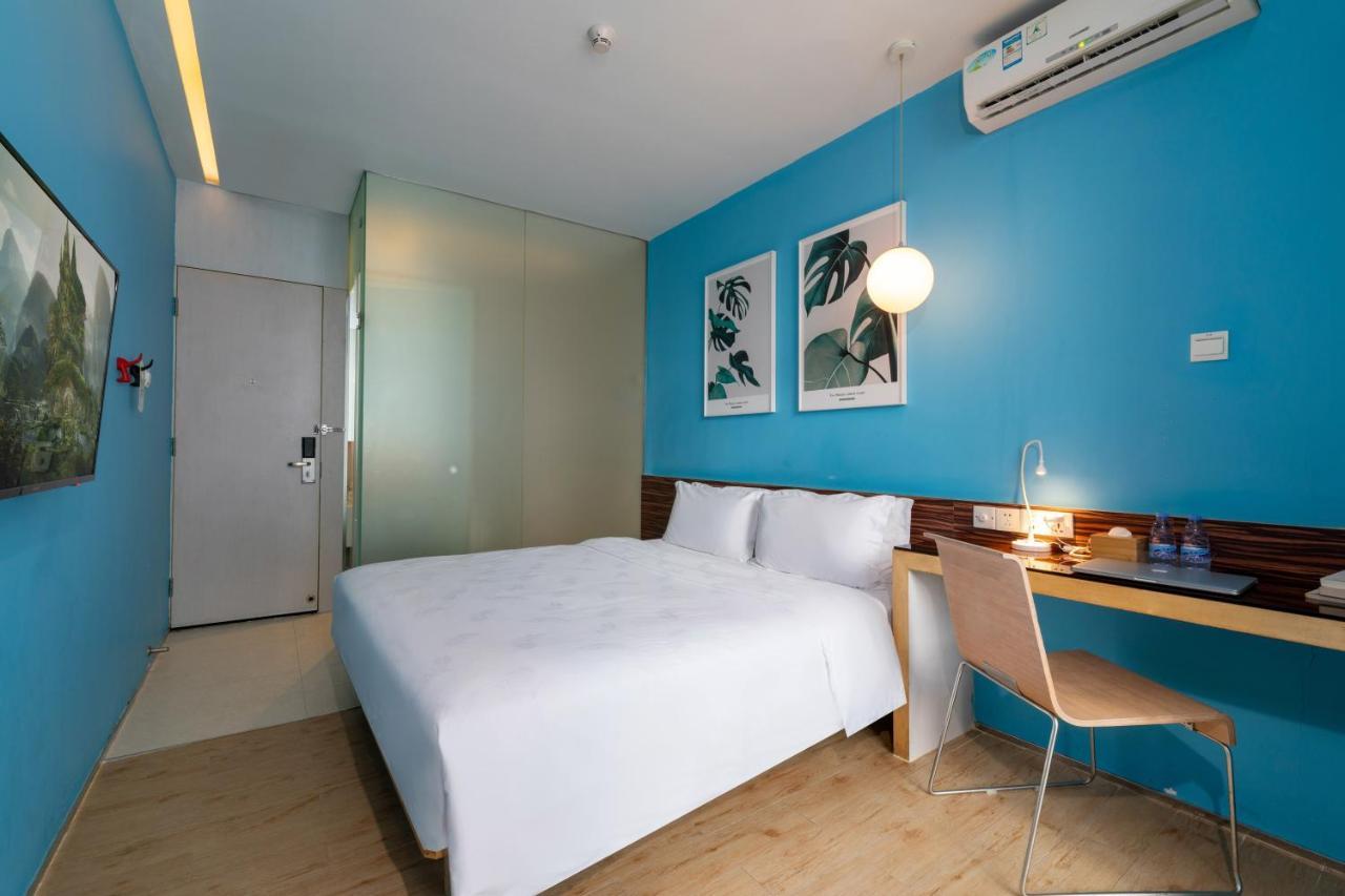Shenzhen Dongmen Colour Hotel Exteriör bild